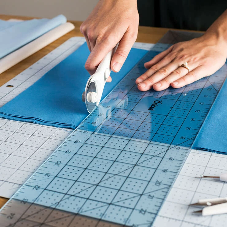 Cricut Rotary Cutter, 45 Mm 7 Cricut Rotary Cutter, 45 Mm - Image 5